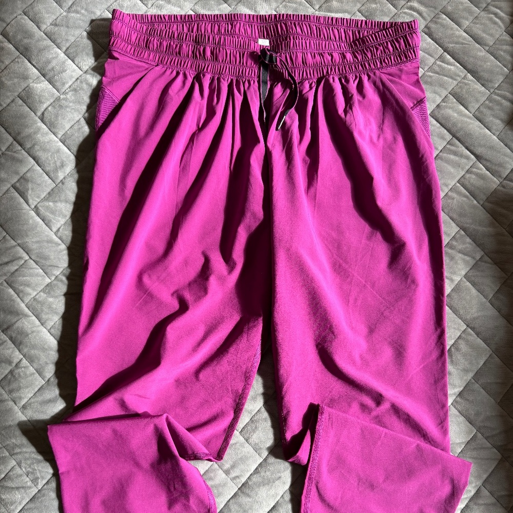 Cute Lulelemon Athletic Pant